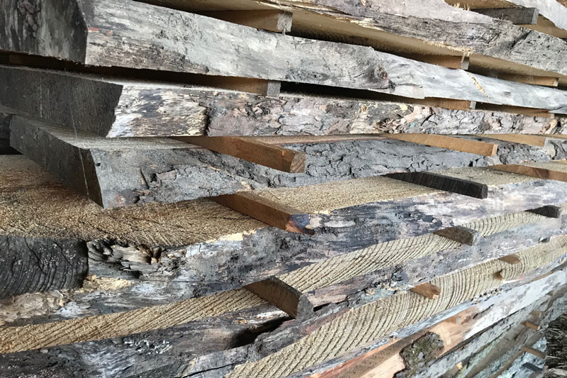 Triple B Enterprises The Reclaimed Timber Company Live Edge Boards Beams - Your Source For Hand-Hewn Two-Sided Sleepers