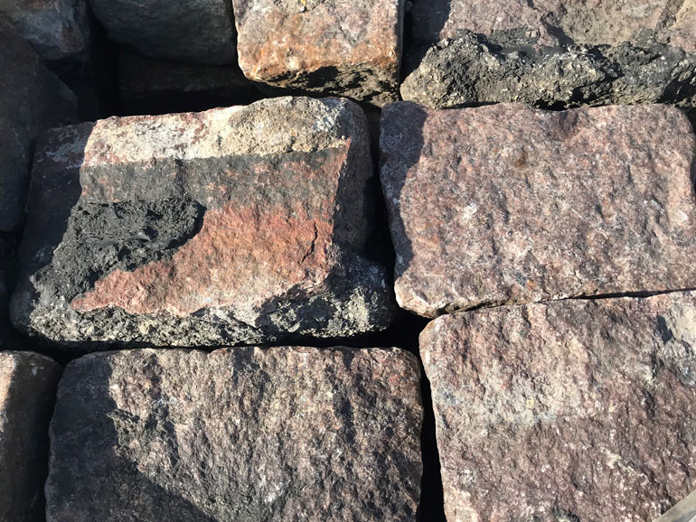 Cobble Stone Granite Pavers - Your Source For Tree Trunk Slices